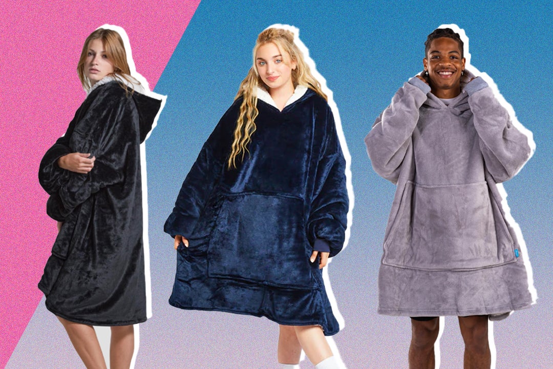 Fleece hoodie online blanket